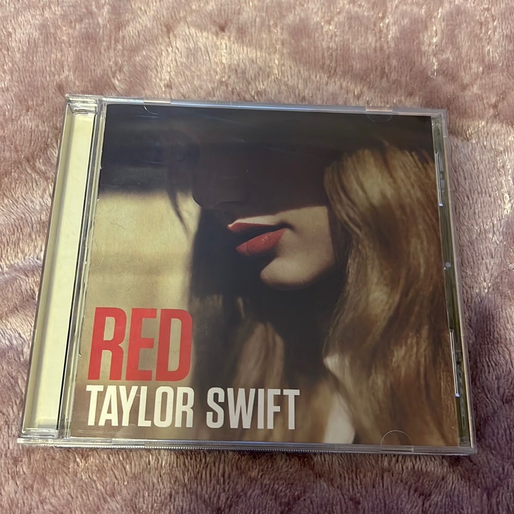 RED Taylor Swift CD Album
